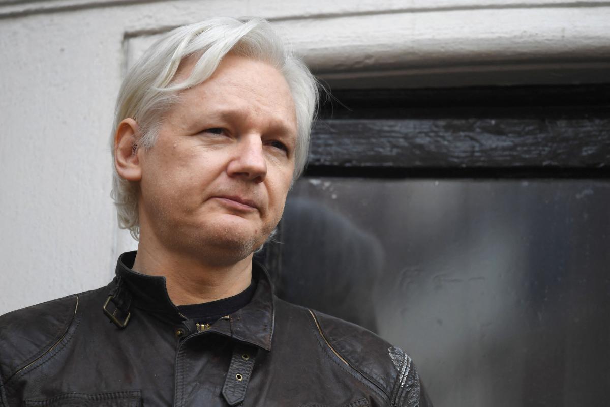 Roma onora il fondatore di WikiLeaks Julian Assange