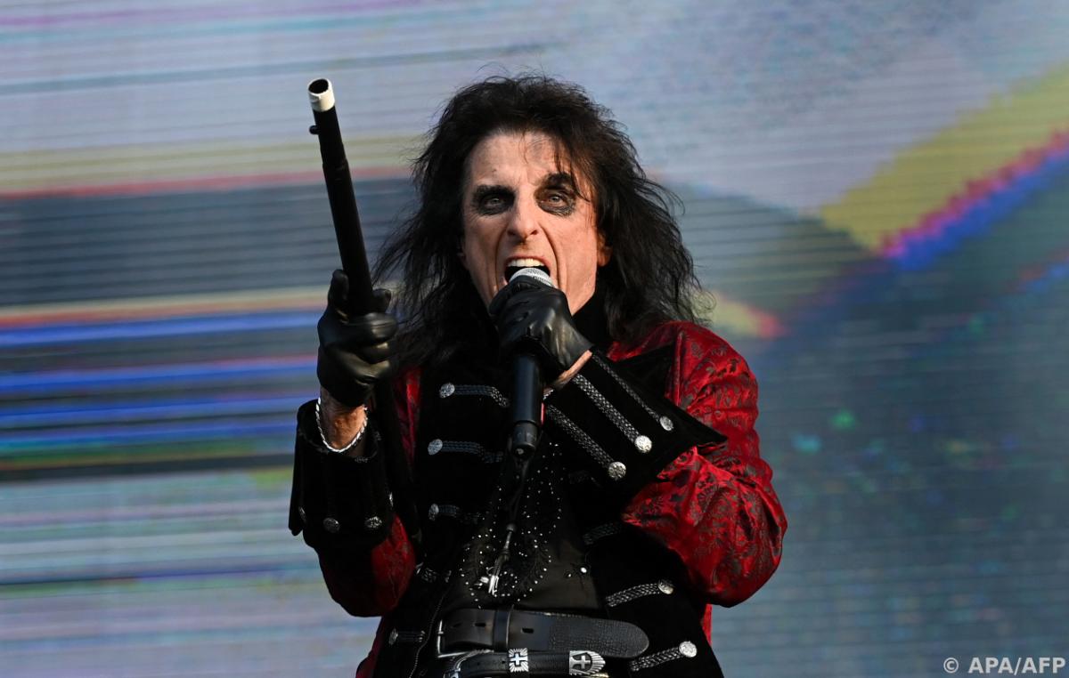 Alice Cooper: Only Paul McCartney should use artificial intelligence