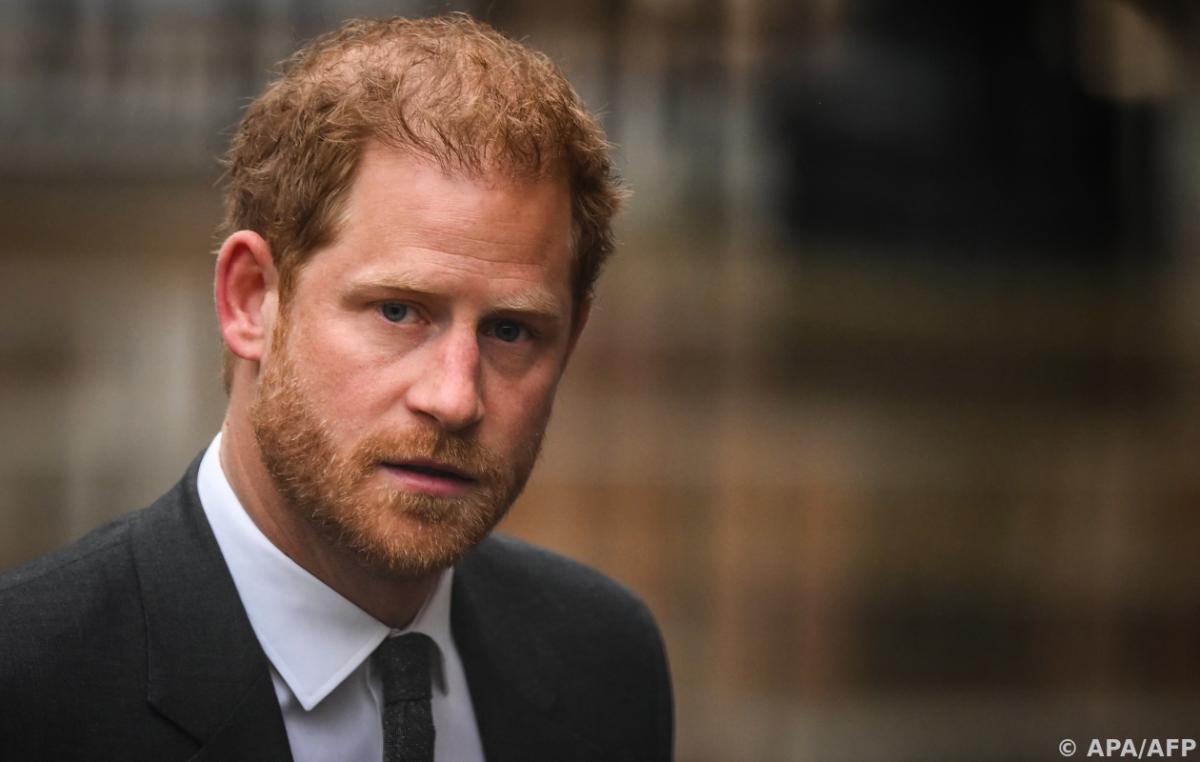 Prince Harry has to pay almost £50,000 to tabloids
