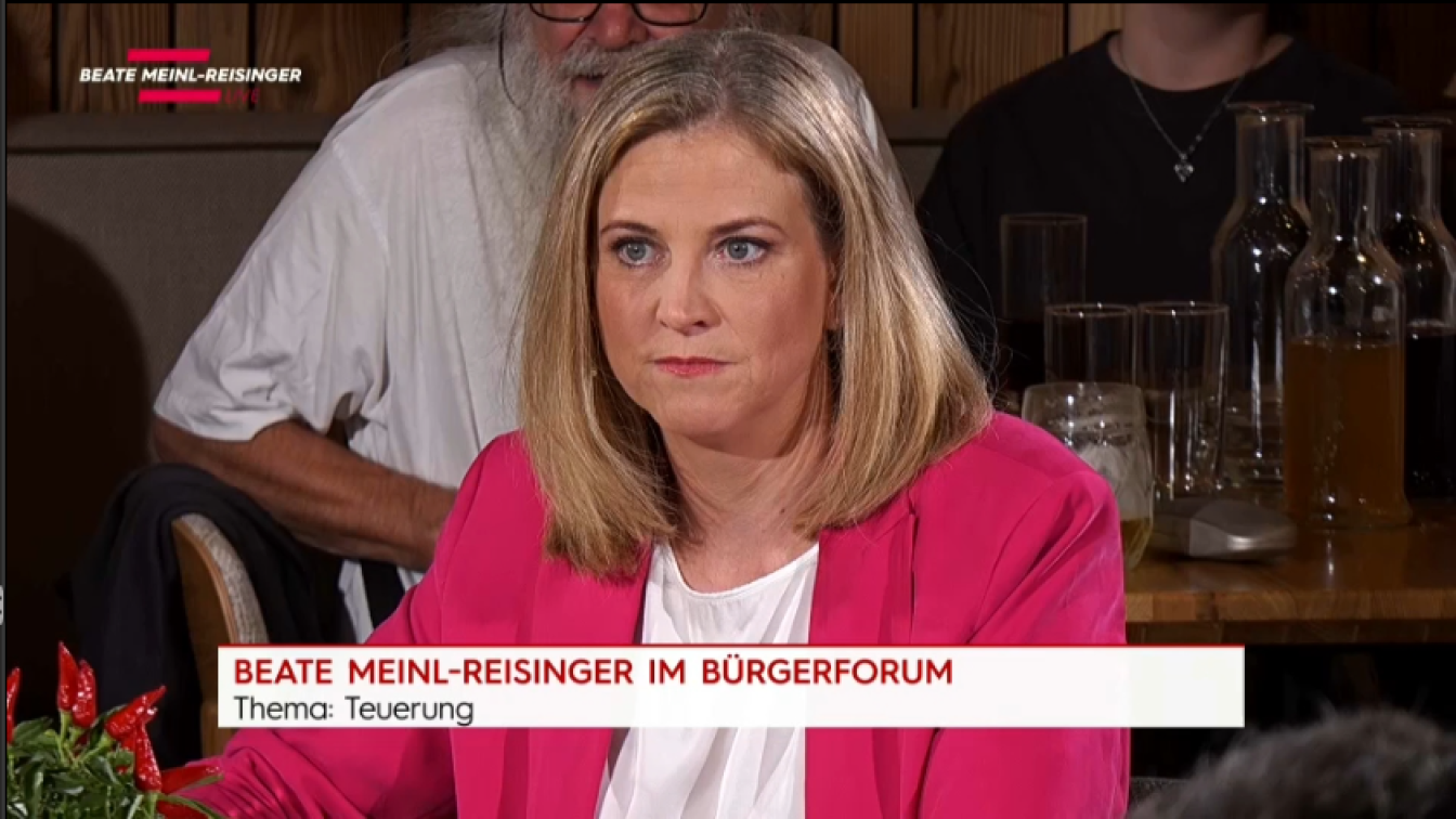 Beate Meinl-Reisinger im Bürgerforum