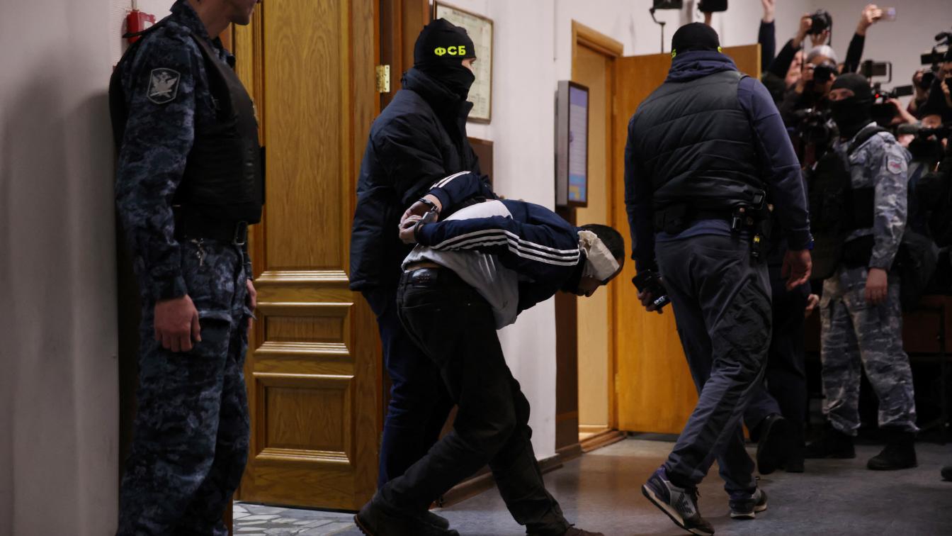 Russland Terror-Verdächte vor Gericht