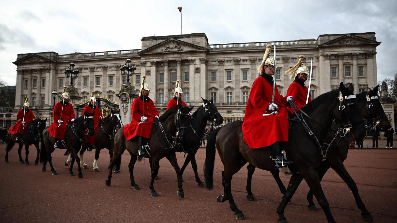 Household Cavalry vor dem Buckingham Palast in London