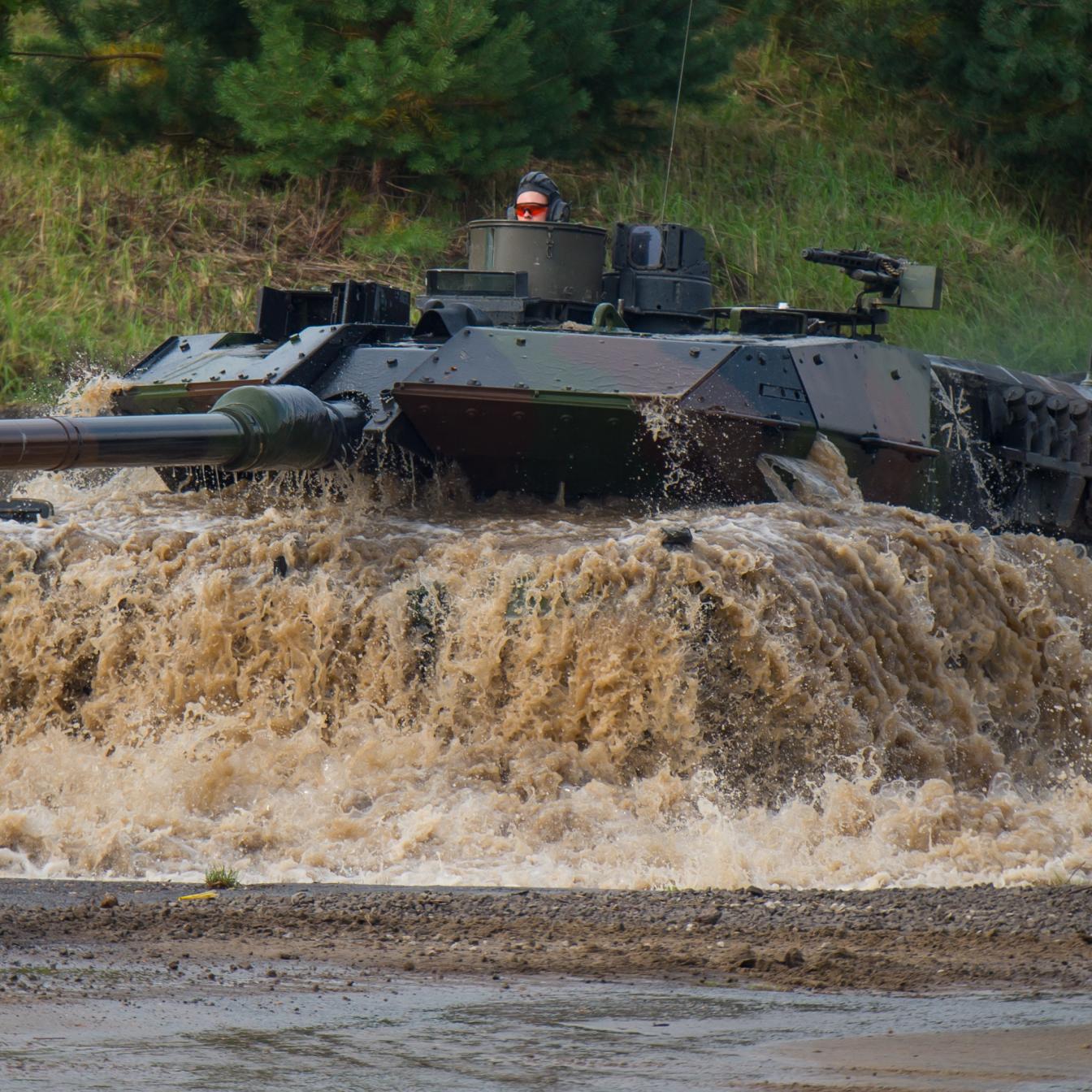 Ein Leopard-2-A6 bei einer Übung