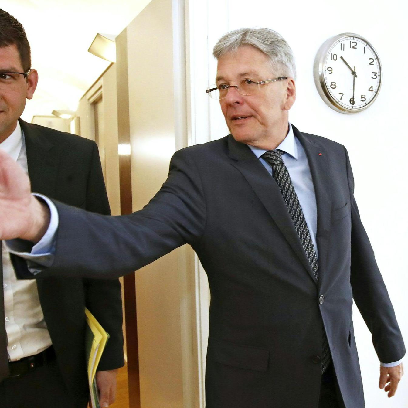 Martin Gruber (ÖVP) und Landeshauptmann Peter Kaiser (SPÖ) verhandeln in Kärnten