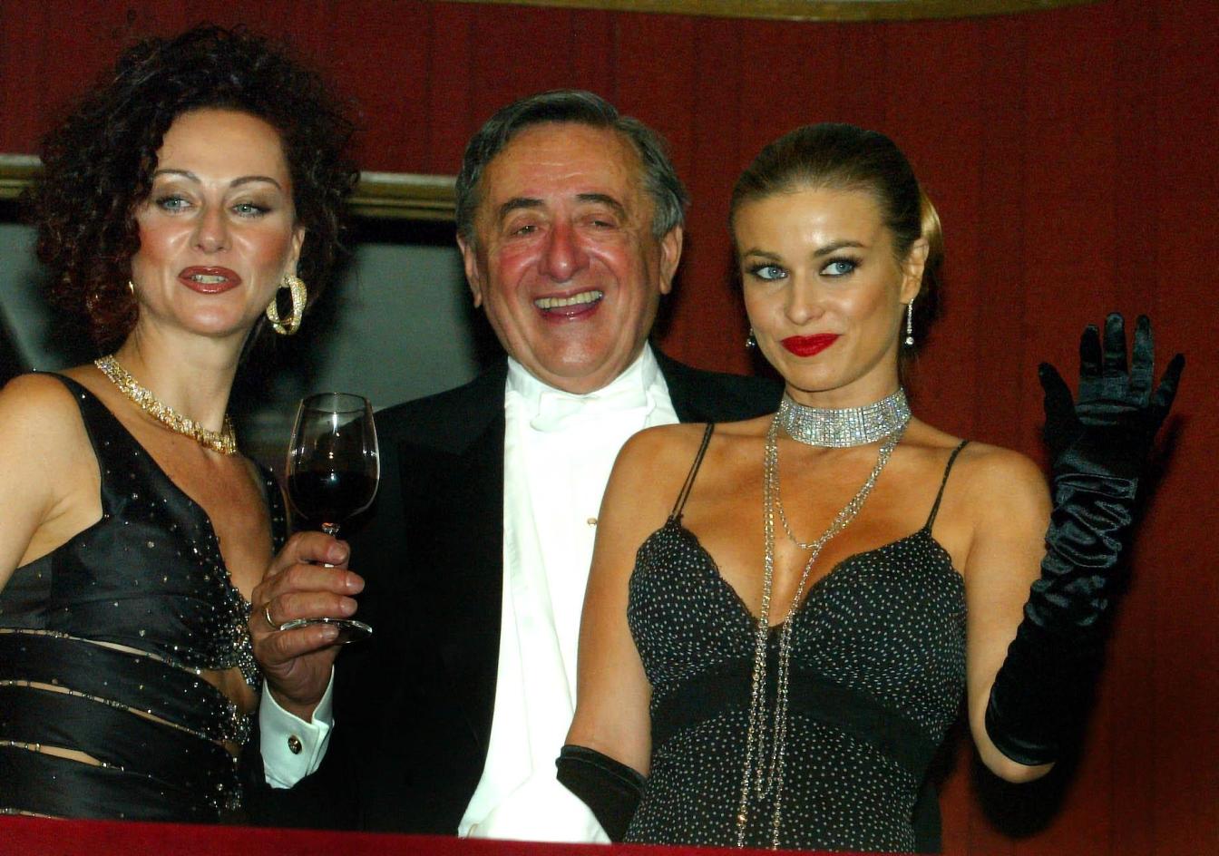 Mausi Lugner, Richard Lugner und Carmen Electra am Opernball 2006