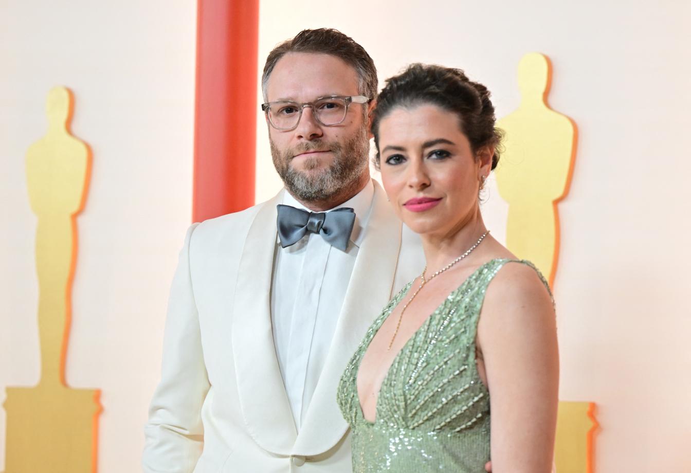 US-canadian actor Seth Rogen and his wife Lauren Mills attend the 95th Annual Academy Awards at the Dolby Theatre in Hollywood