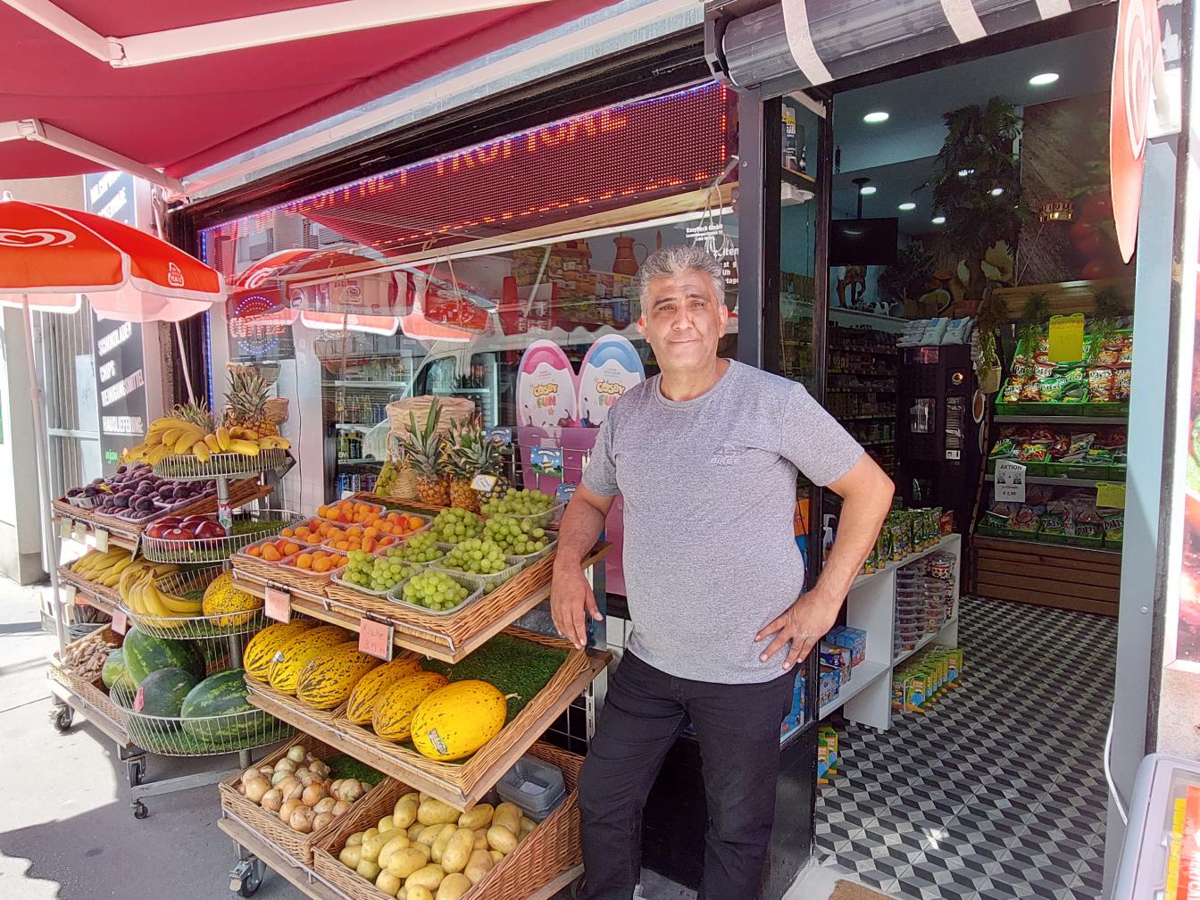 Soner Noyan, Verkäufer beim "Tropical Minimarkt"