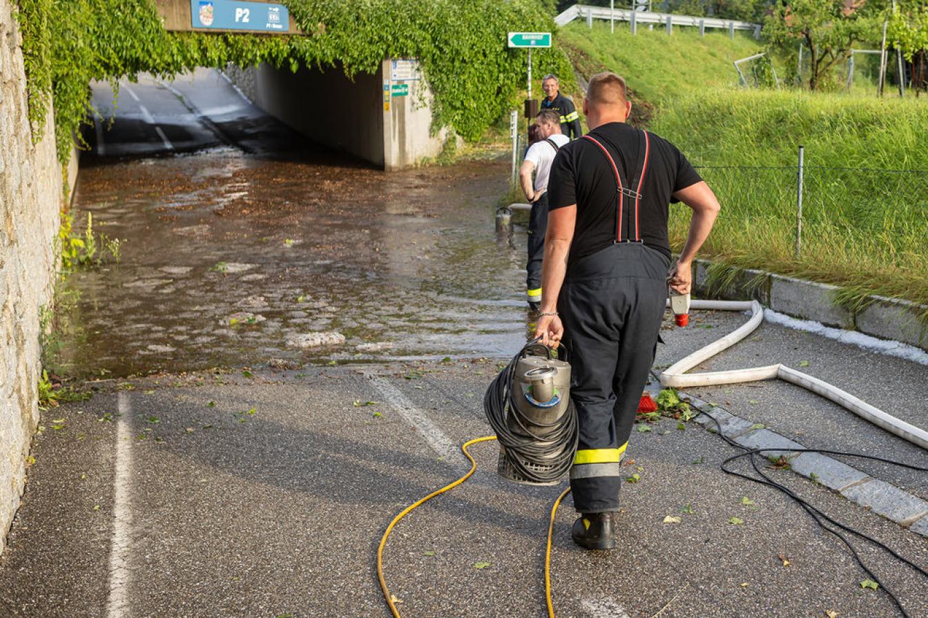2506012121_c6cdc1f1_kr_t1_unwetter_01062.jpg