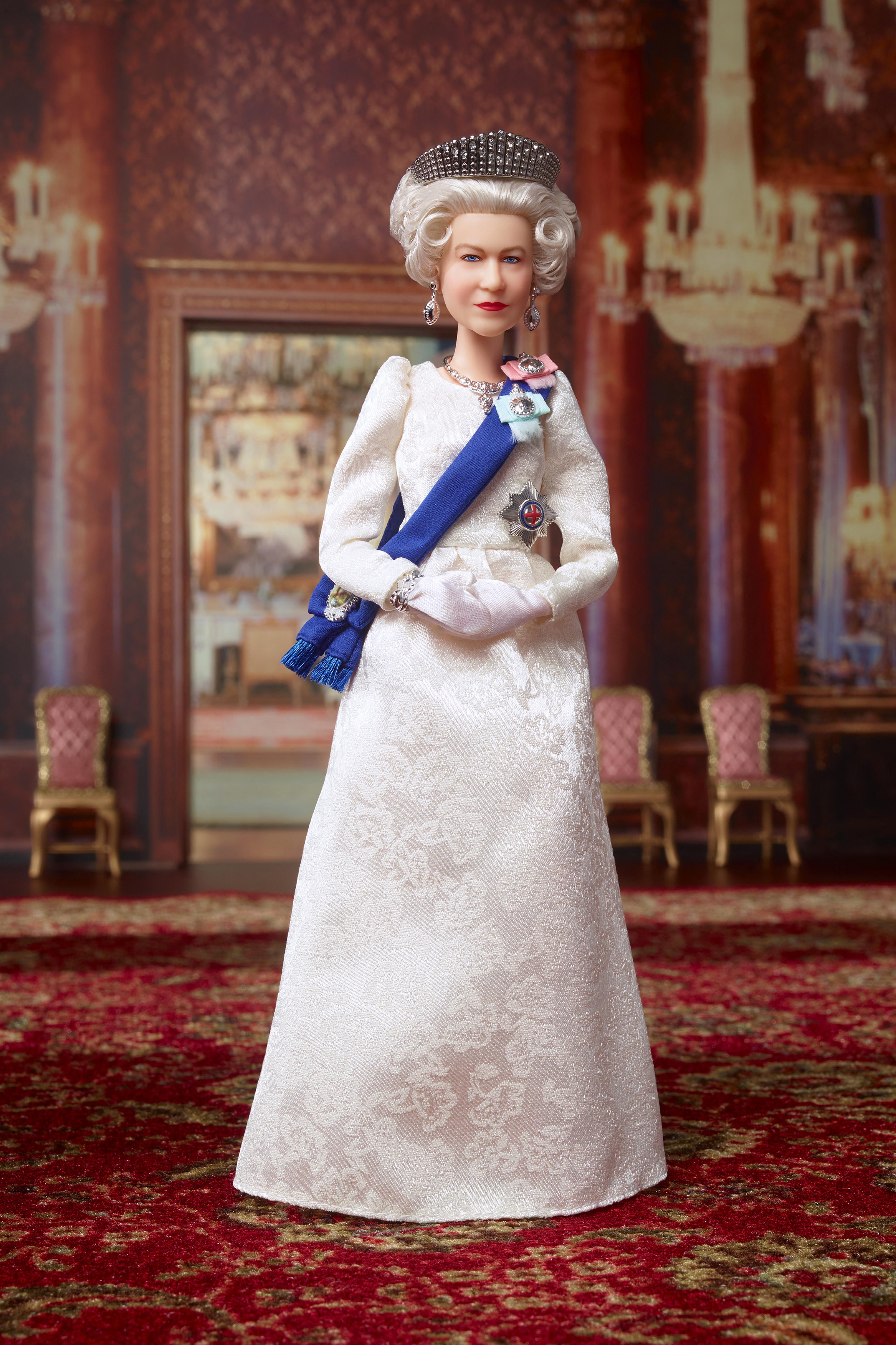 Lass die Puppen tanzen: Zum Platin-Jubiläum bekam Queen Elizabeth II. ihre eigene Barbie